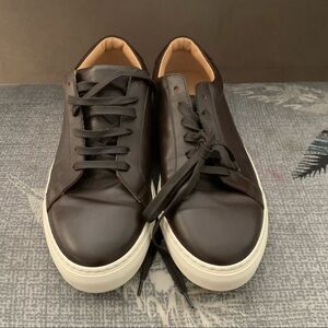 Untuckit leather lace up shoe